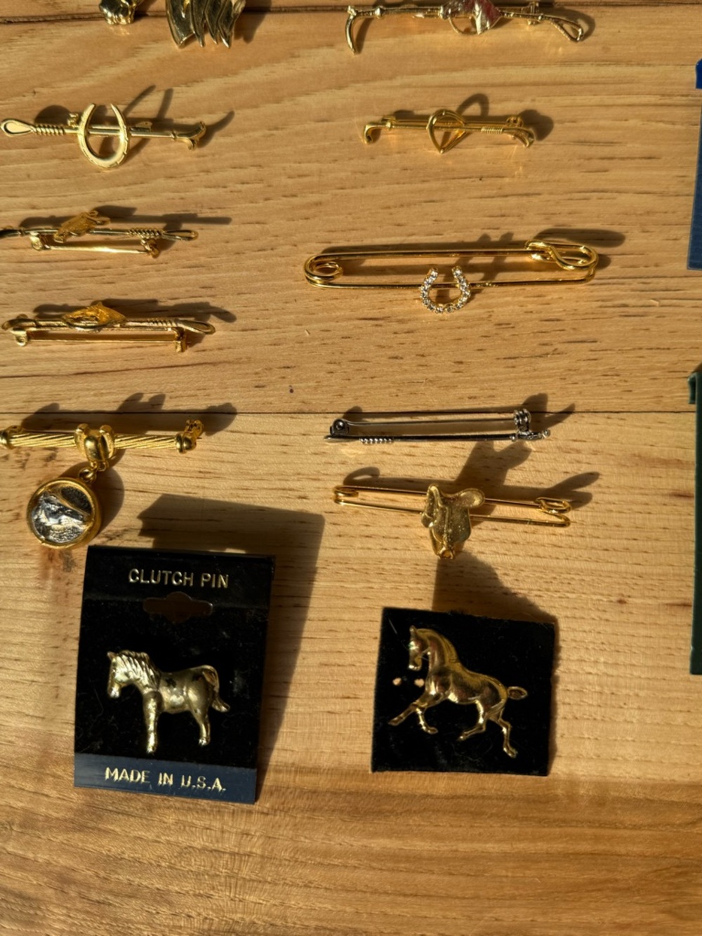 Equestrian Horse Vintage Gold Tone Brooch and Clutch Pin Lot